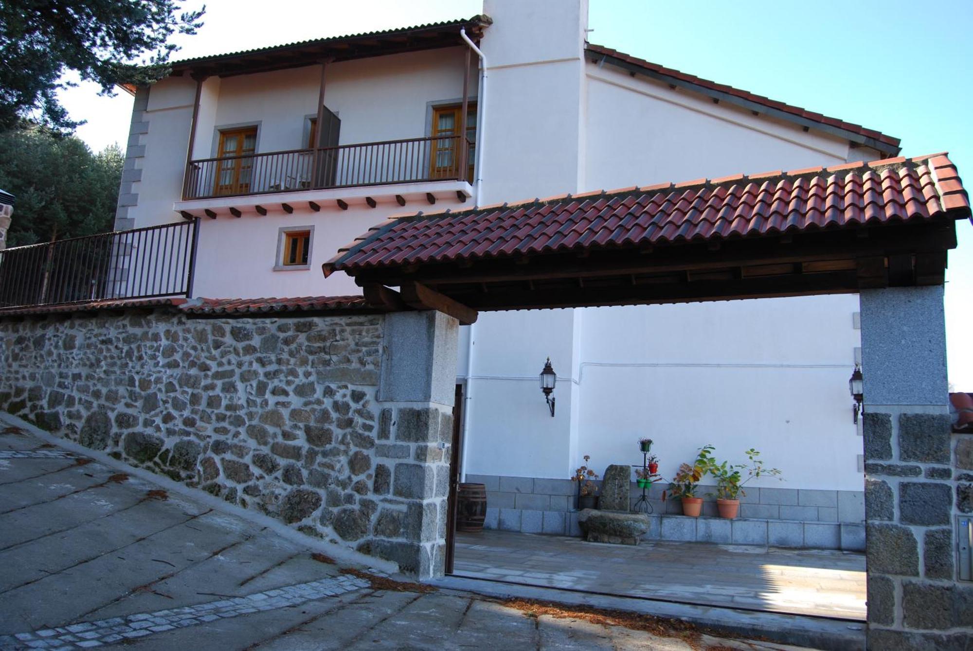 Hotel Cinco Castanos Candelario Exterior foto